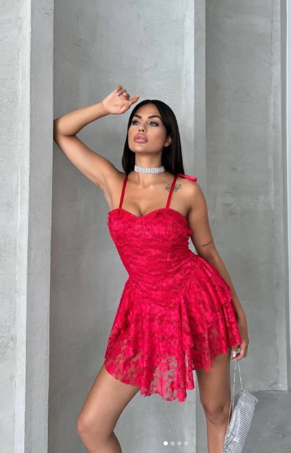 Aura Modist Sırt Bağlamalı Kat Kat Dantel Mini Elbise