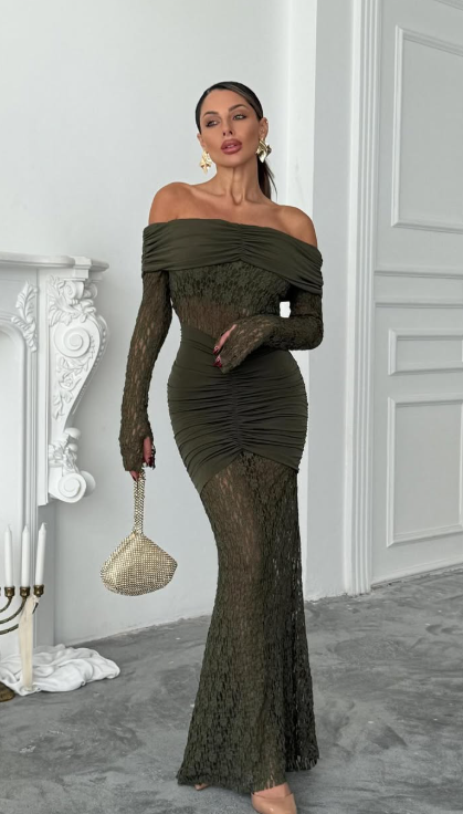 Aura Modist Madon Yaka Dantel ve Drape Detaylı Maxi Elbise